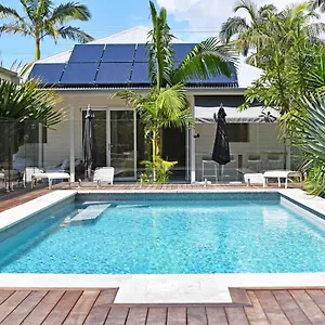 Byron Palms & - Adults Only Bed and breakfast