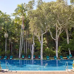 5* Курортный комплекс Crystalbrook Byron